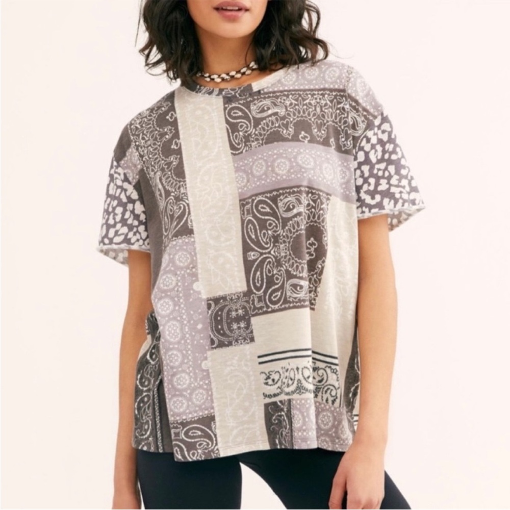 NWT We the Free/Free People Clarity Bandana Tee Size XS‎ Charcoal Gray Patchwork